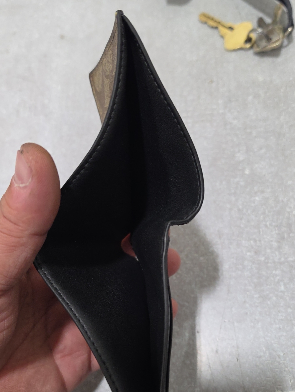 Coach Wallet - Picture 7 of 8